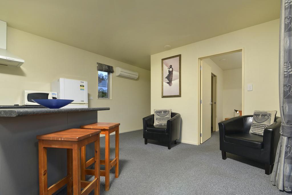 Tombstone Motel, Lodge & Backpackers Picton Eksteriør billede